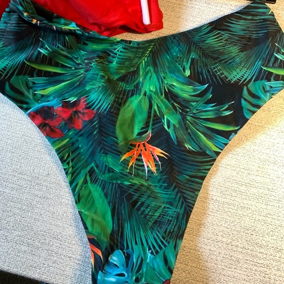 Swim Suit - Picture 5 of 6